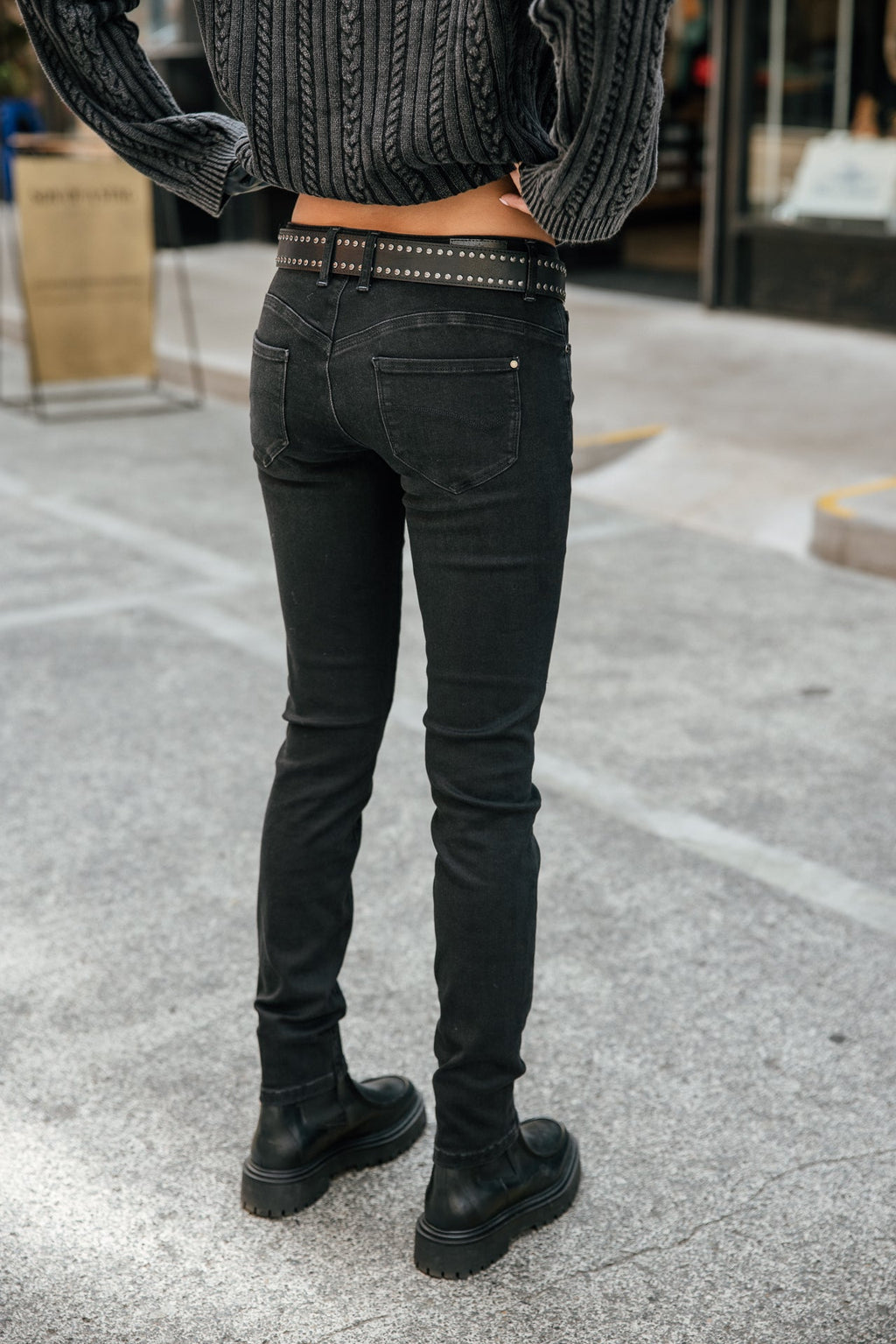 Vaquero Angel Negro Pitillo