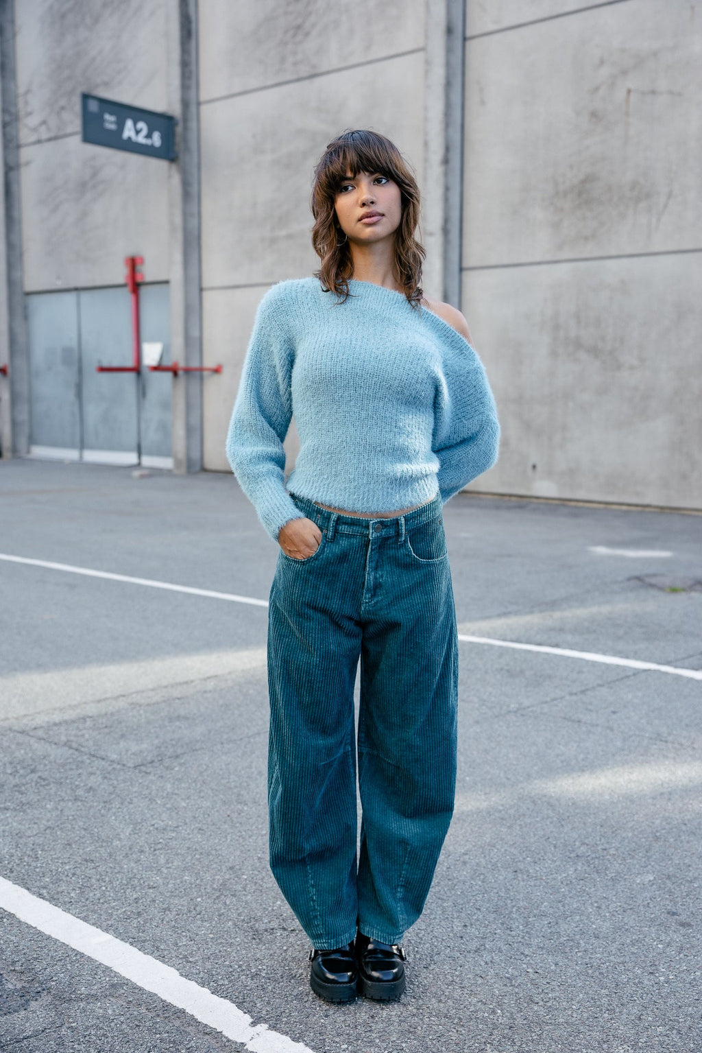 Pantalon April de Pana Azul Petróleo
