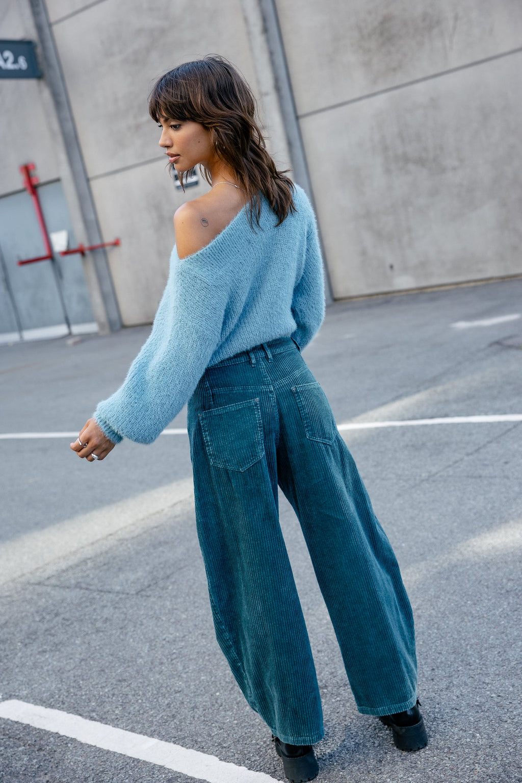 Pantalon April de Pana Azul Petróleo