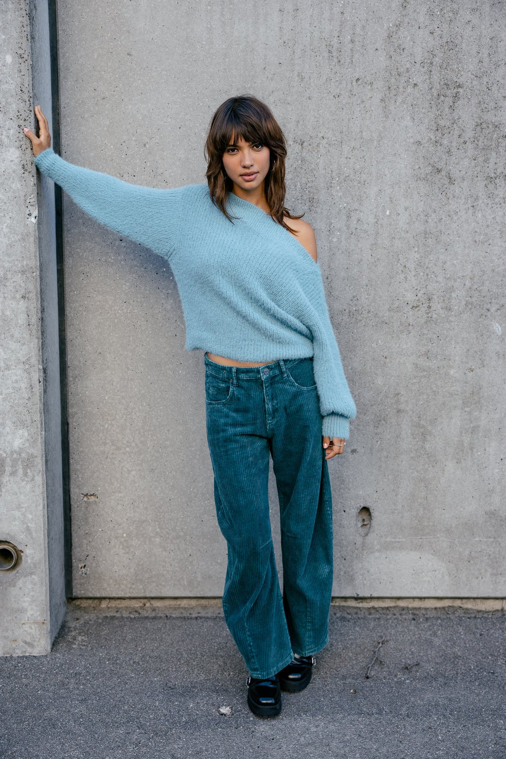 Pantalon April de Pana Azul Petróleo