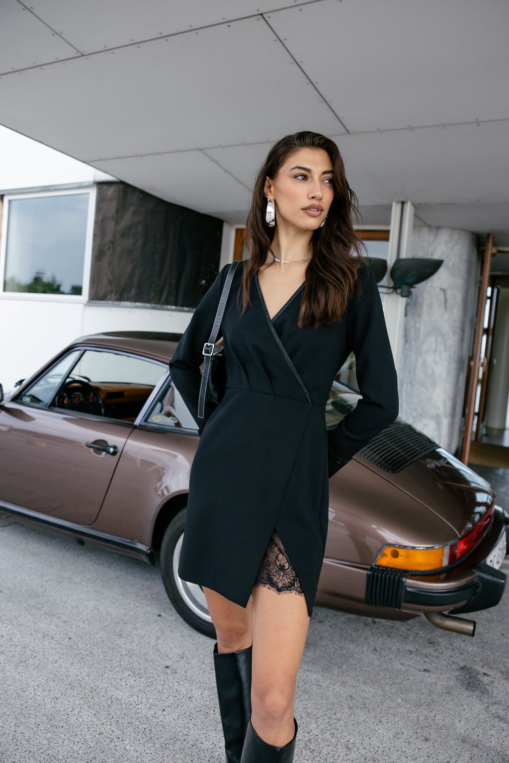 Vestido Rostia Negro con Encaje