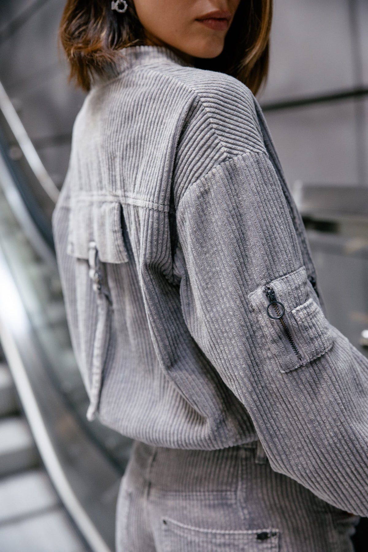 Chaqueta Virama de Pana Gris