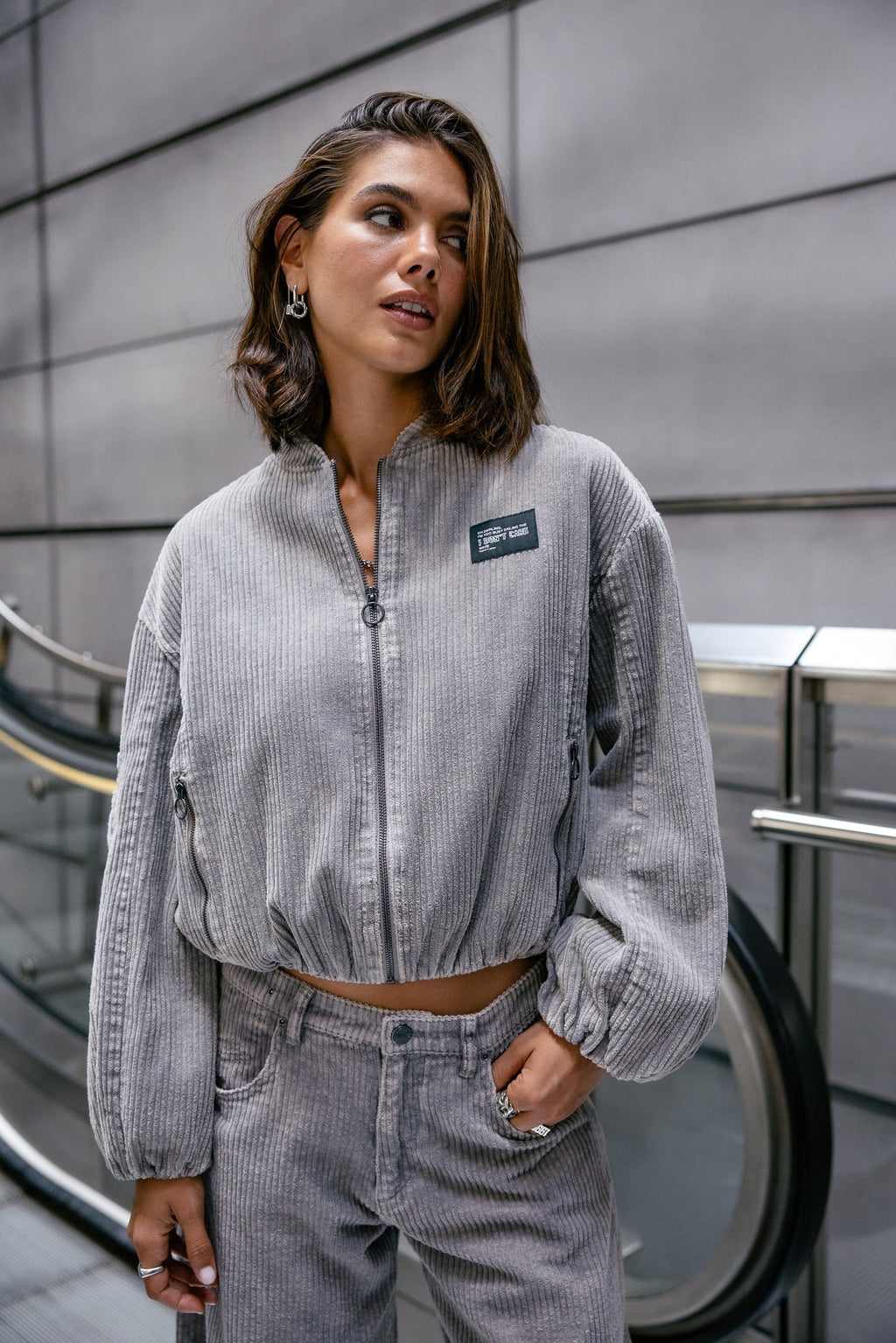 Chaqueta Virama de Pana Gris