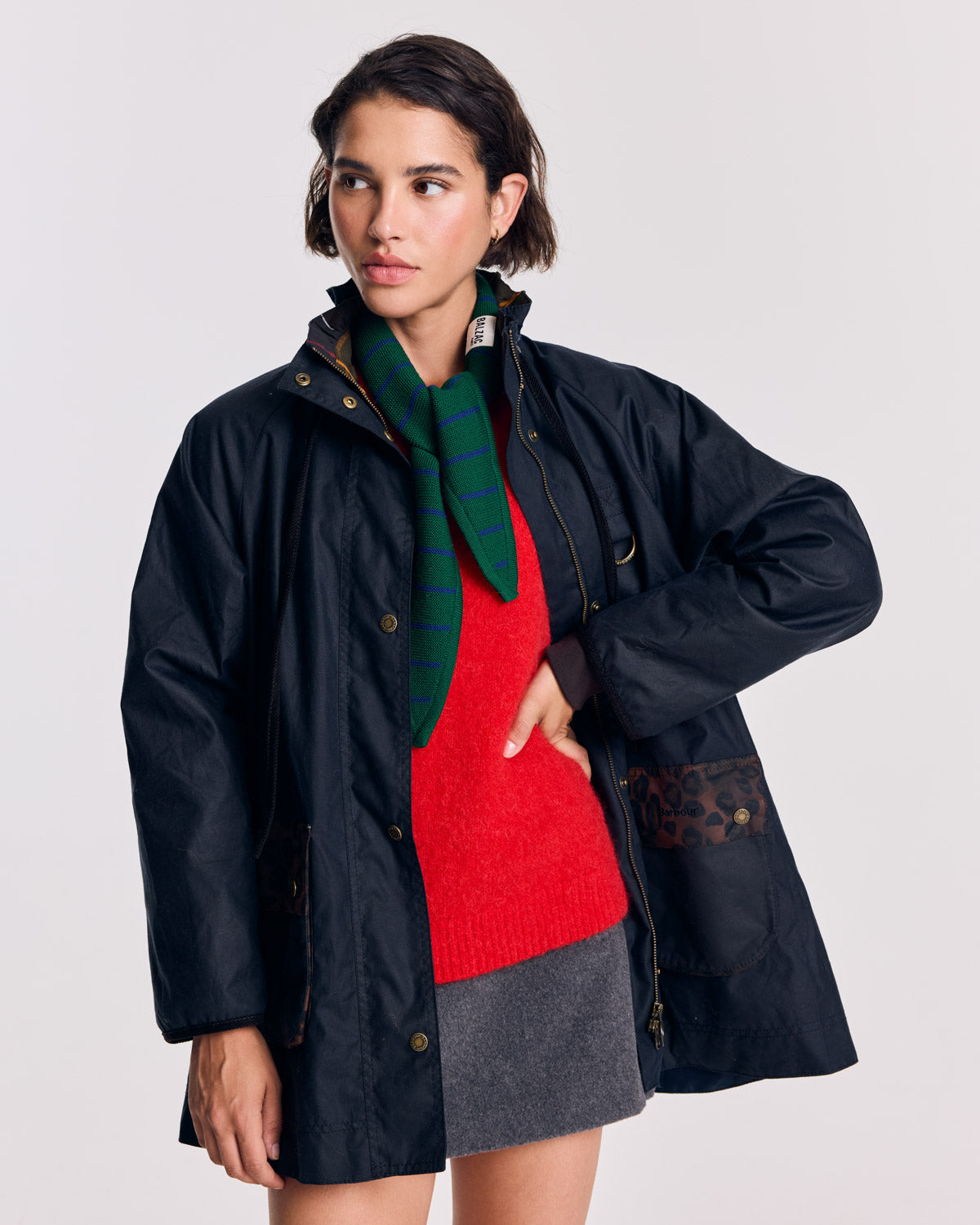 Chaqueta Anaïs azul marino con estampado de leopardo