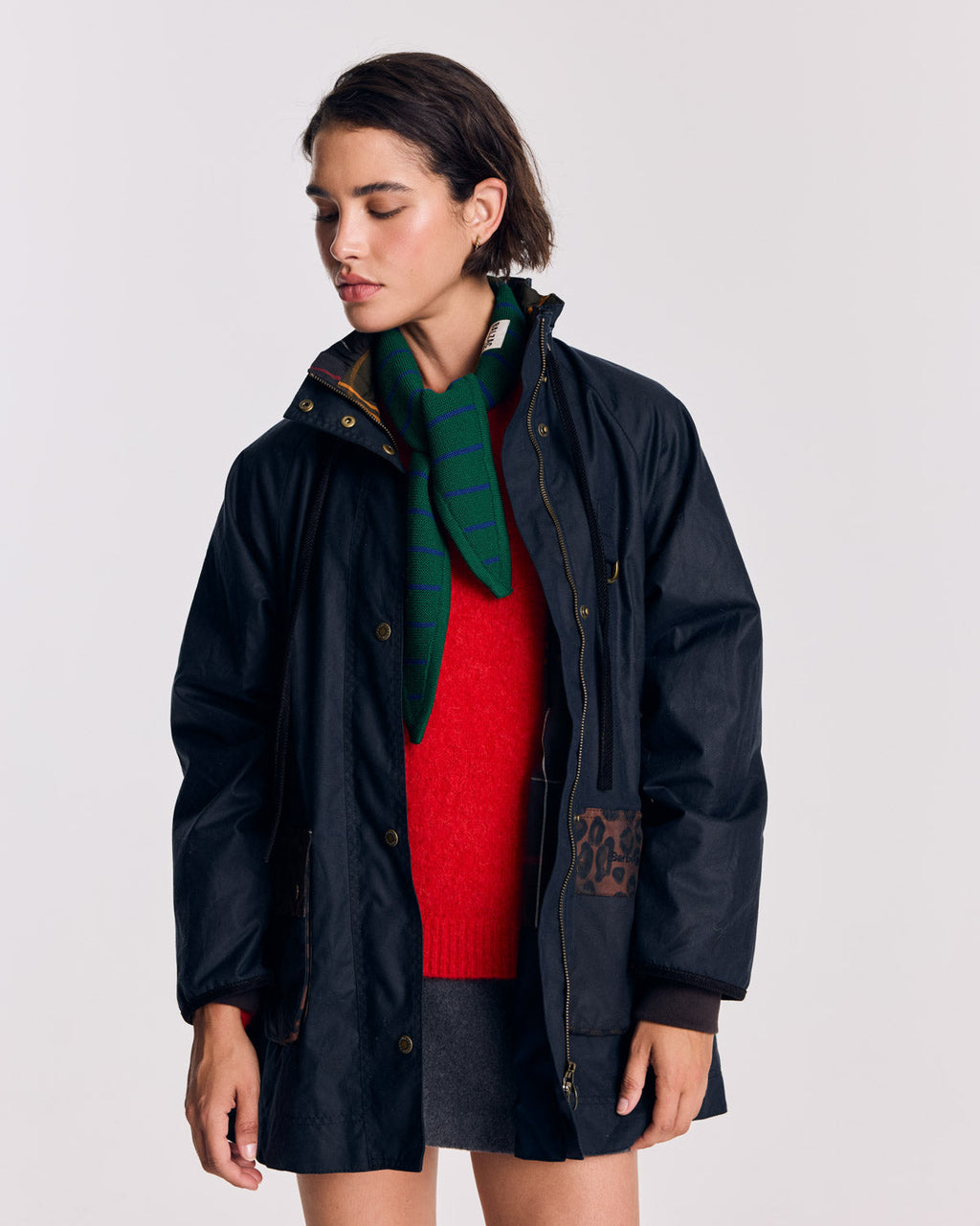 Chaqueta Anaïs azul marino con estampado de leopardo